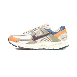 Nike Zoom Vomero 5 (Sanddrift/ Earth/ Muslin- Khaki)